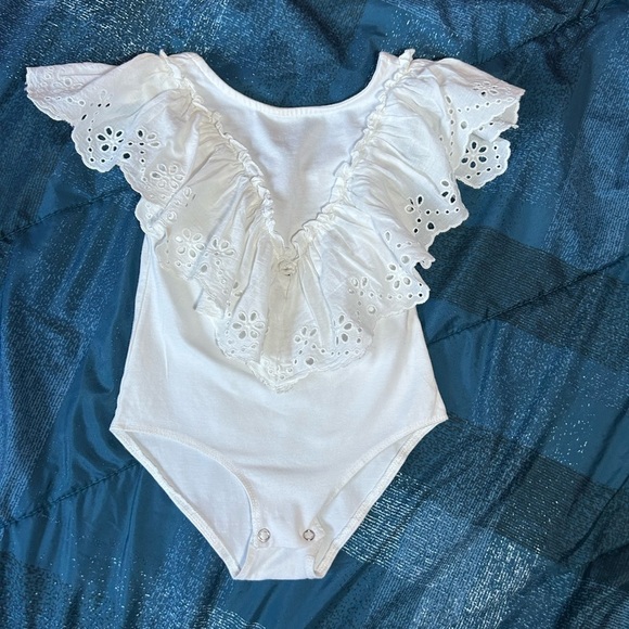 White Eyelet Ruffle Kids One Piece 3/6months infant (c) - Picture 4 of 7